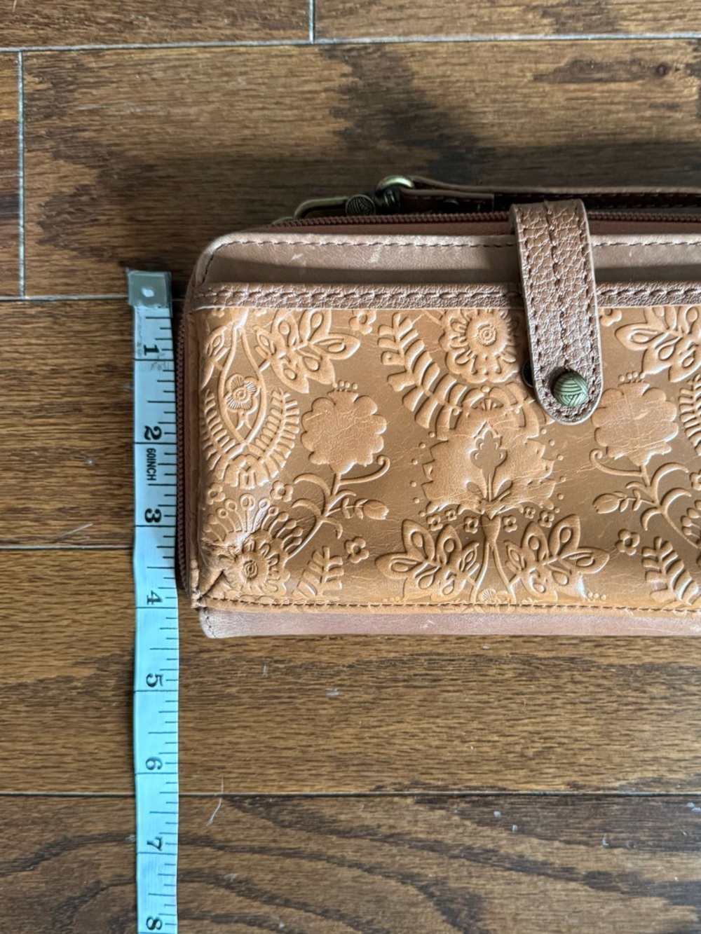 The Sak Brown Embossed Leather smartphone Crossbody Bag - Picture 5 of 11